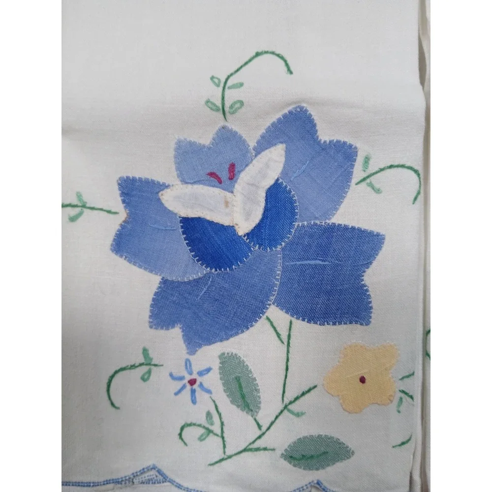 Cotton Peking Handicraft Set of 3 Floral Applique Embroidered Hand Towels